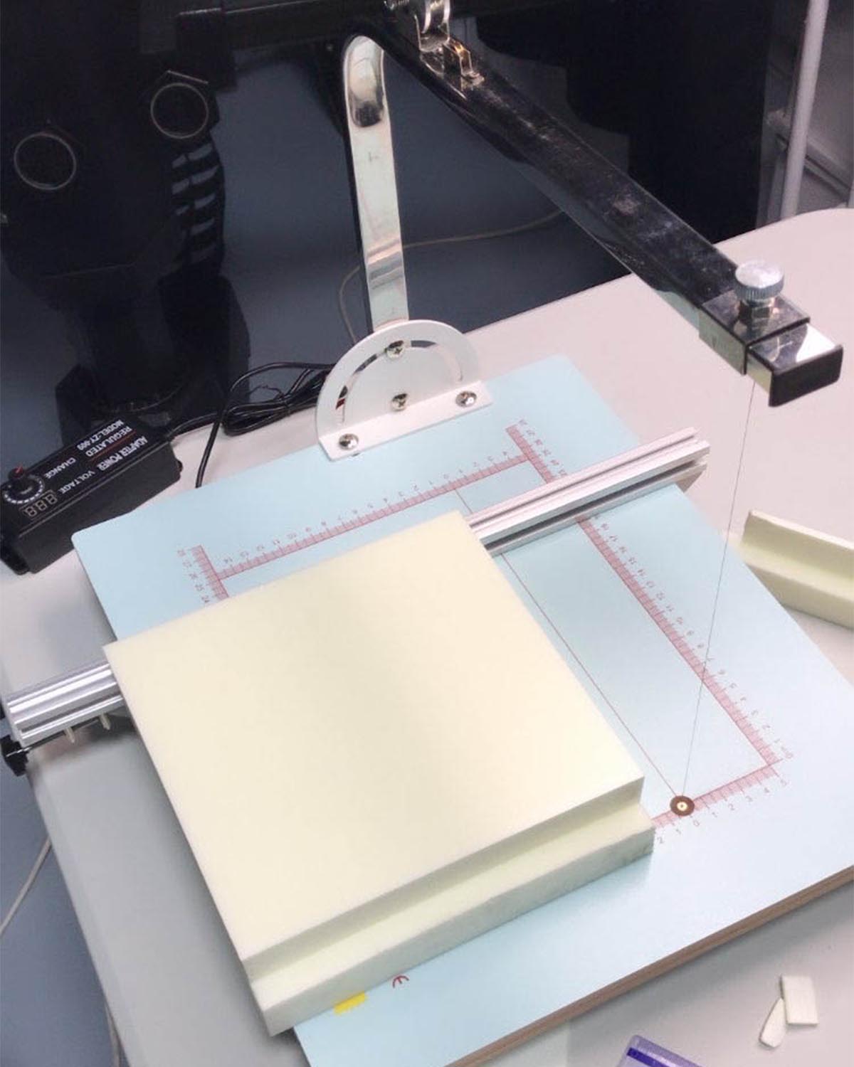 Maszyna do cięcia gorącym drutem Cięcie styropianu gorącym drutem